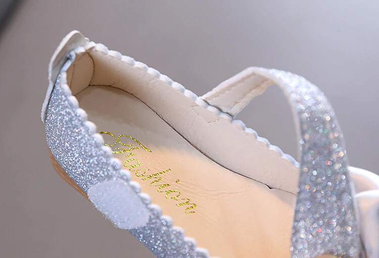 chaussures qui brille