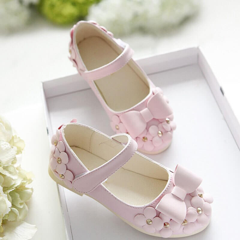 Chaussure fleurie petite fille