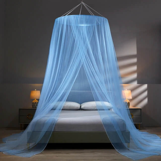 Ciel de lit bleu princesse