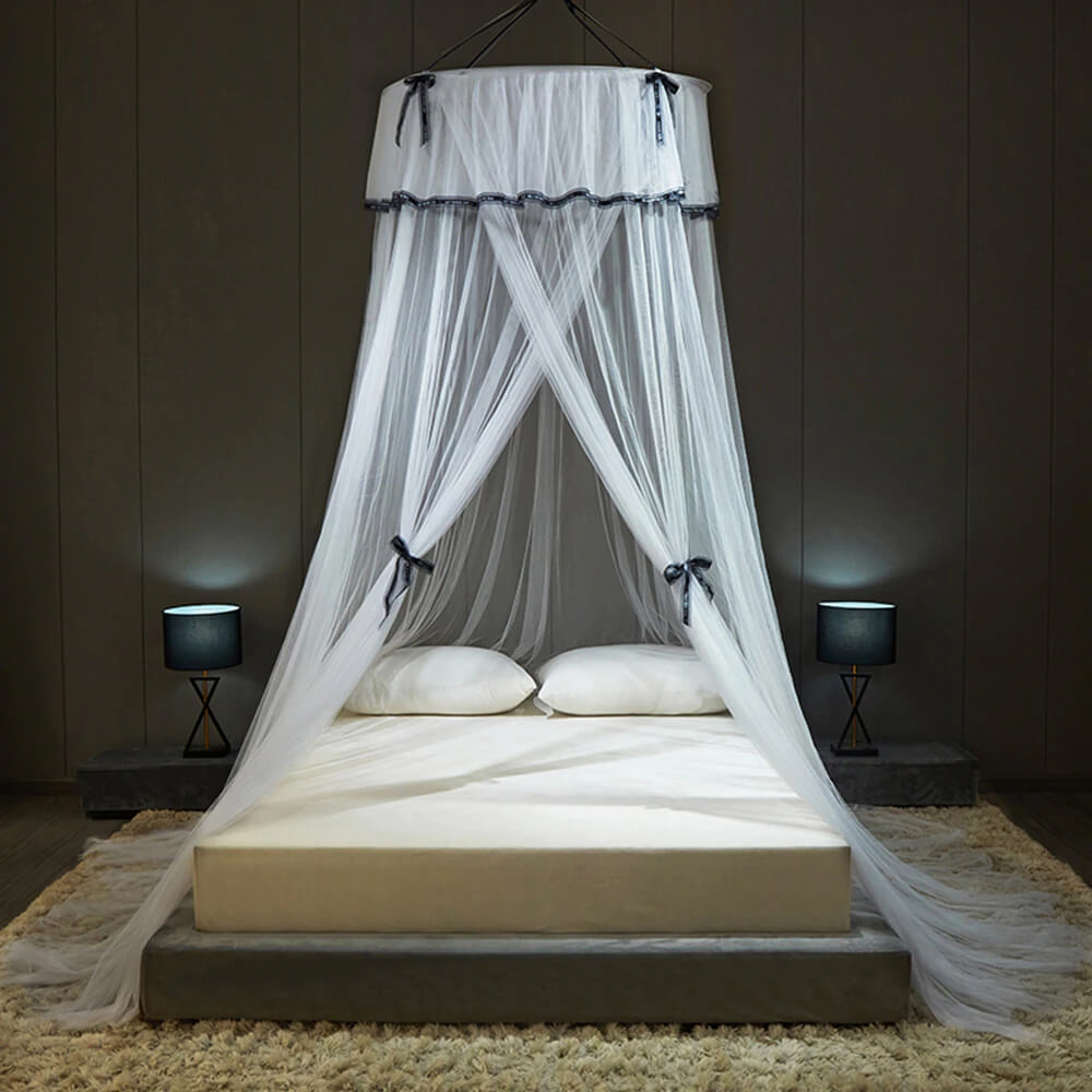 Ciel de lit adulte romantique
