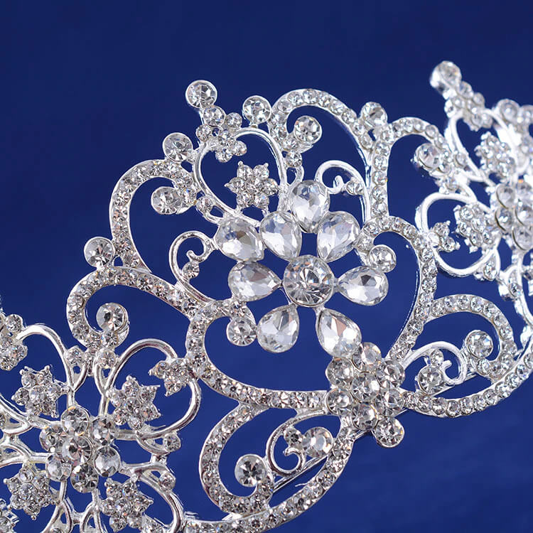 Couronne reine strass