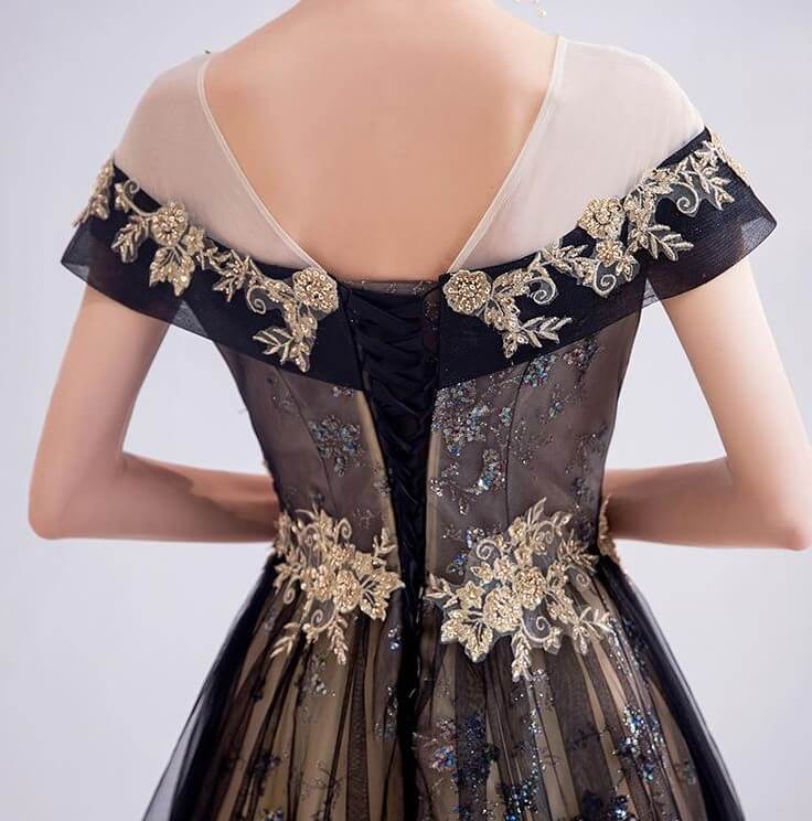Dos robe de reine