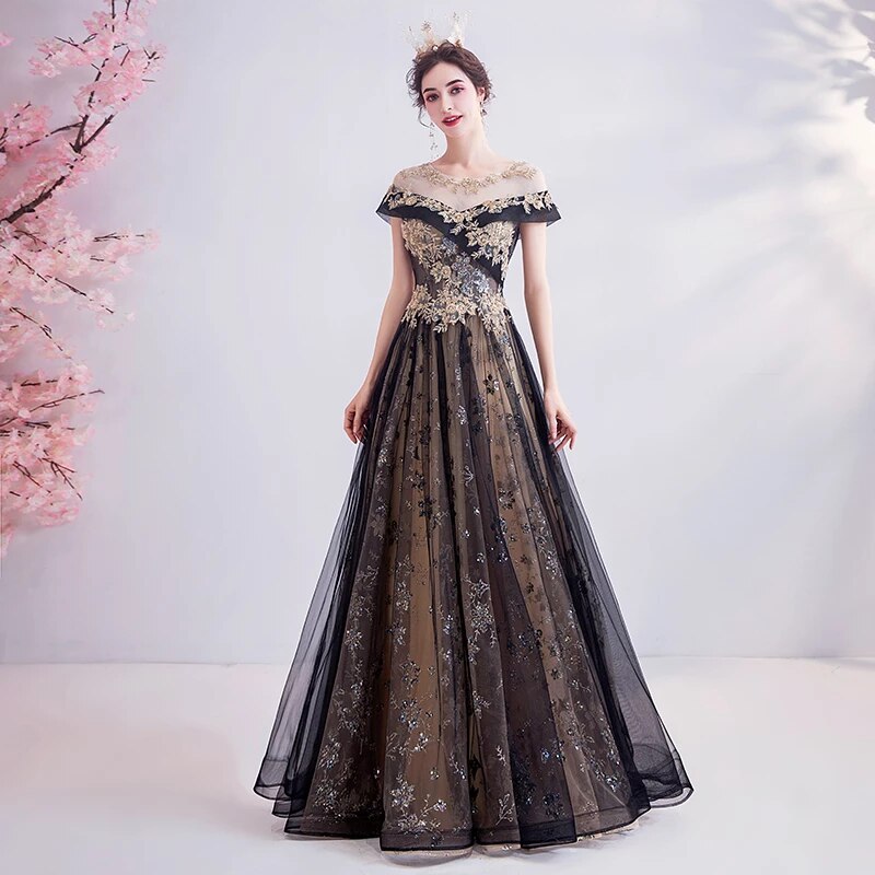 Robe de reine femme