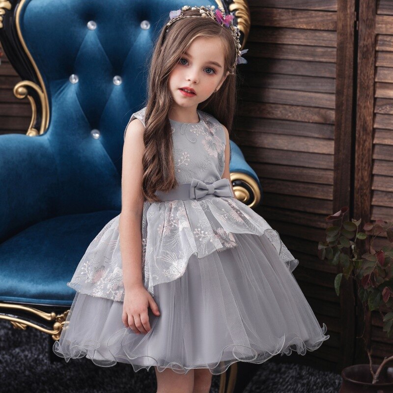 Robe grise enfant