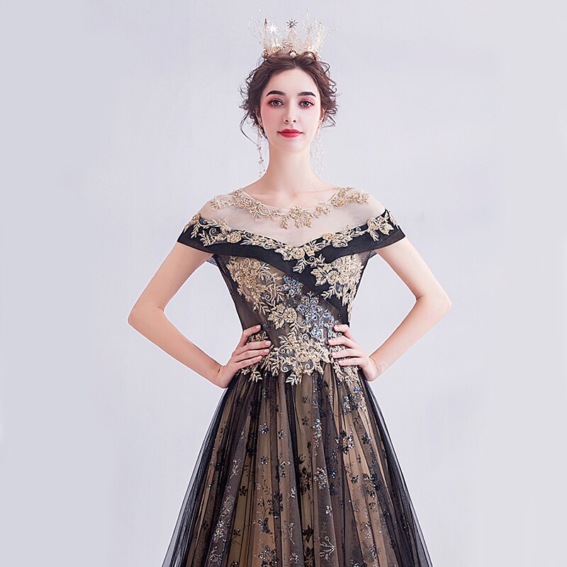 Tenue de reine femme