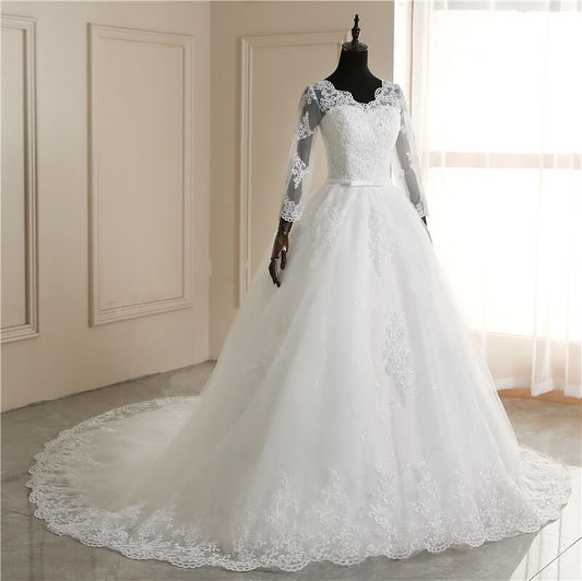 Robe de mariee princesse strass et dentelle