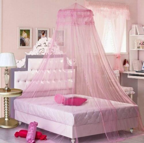 Ciel de lit rose princesse