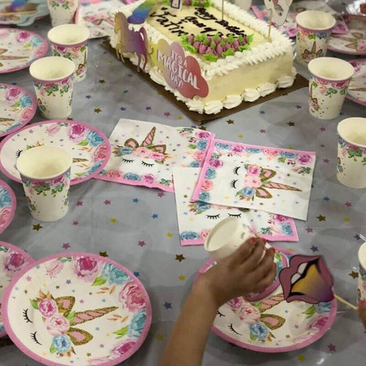Set de 73 pièces - Décoration d'anniversaire d'enfant - Motif Raiponce -  Pour anniversaire d'enfant - Vaisselle d'anniversaire d'enfant - Pour fête  d'anniversaire d'enfant, barbecue, décoration de table pour 10 enfants 