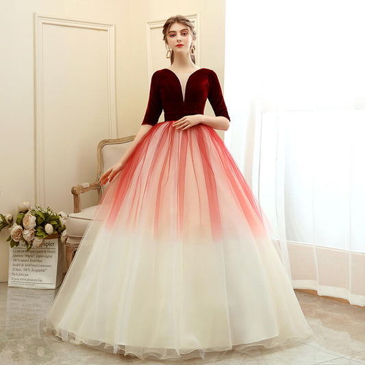 Robe de princesse volumineuse